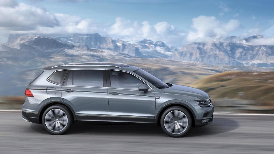  Volkswagen Tiguan Allspace 2017 года  (WW) (фото 3 из 55)